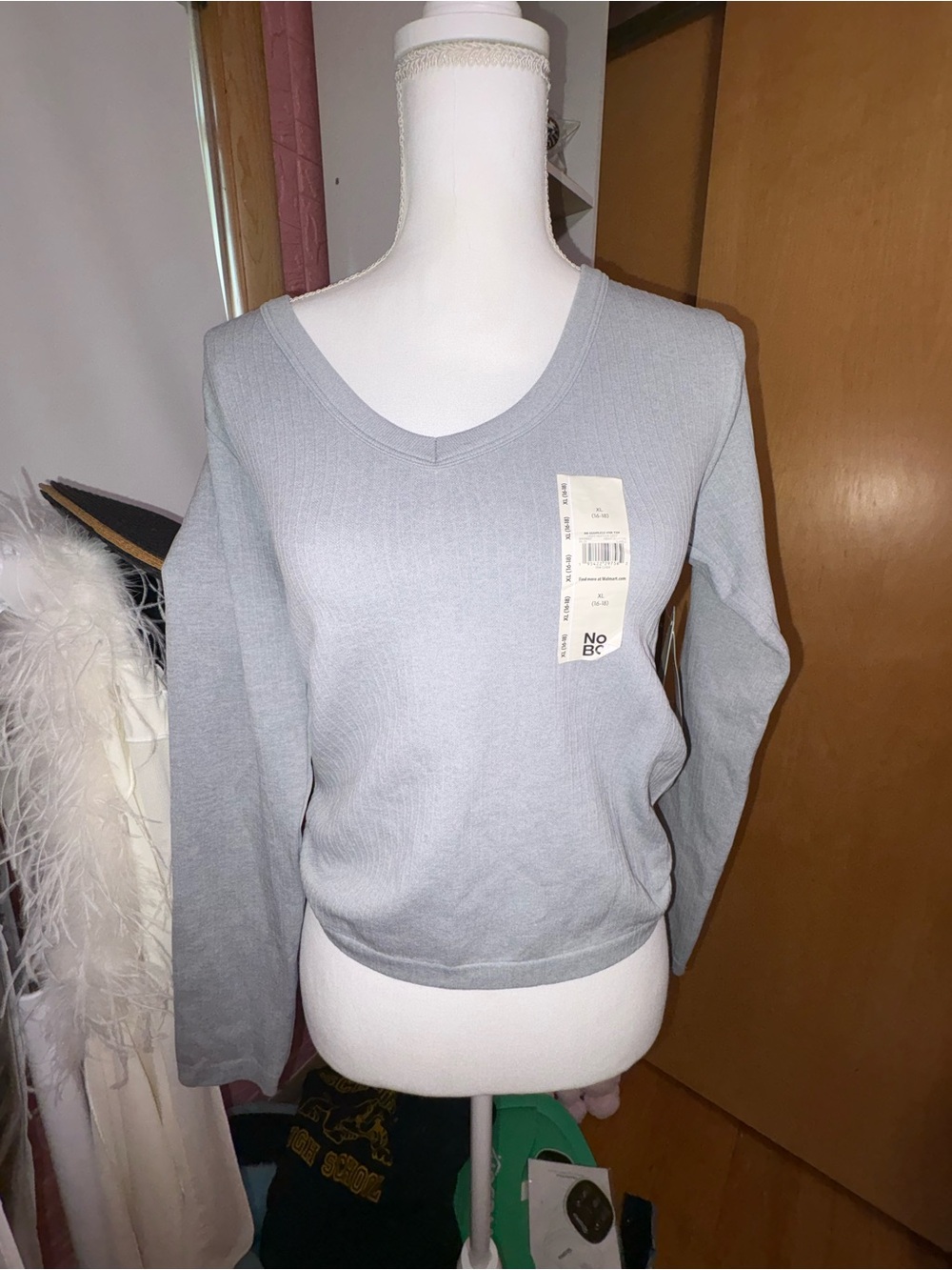 No Boundaries Light Gray Ribbed V-Neck Top